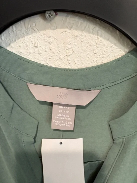 H&M Sage Green Midi Dress with Ruffle Sleeves - Picture 2 of 6